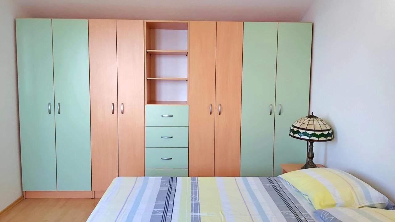 Apartments Borak Omiš Esterno foto